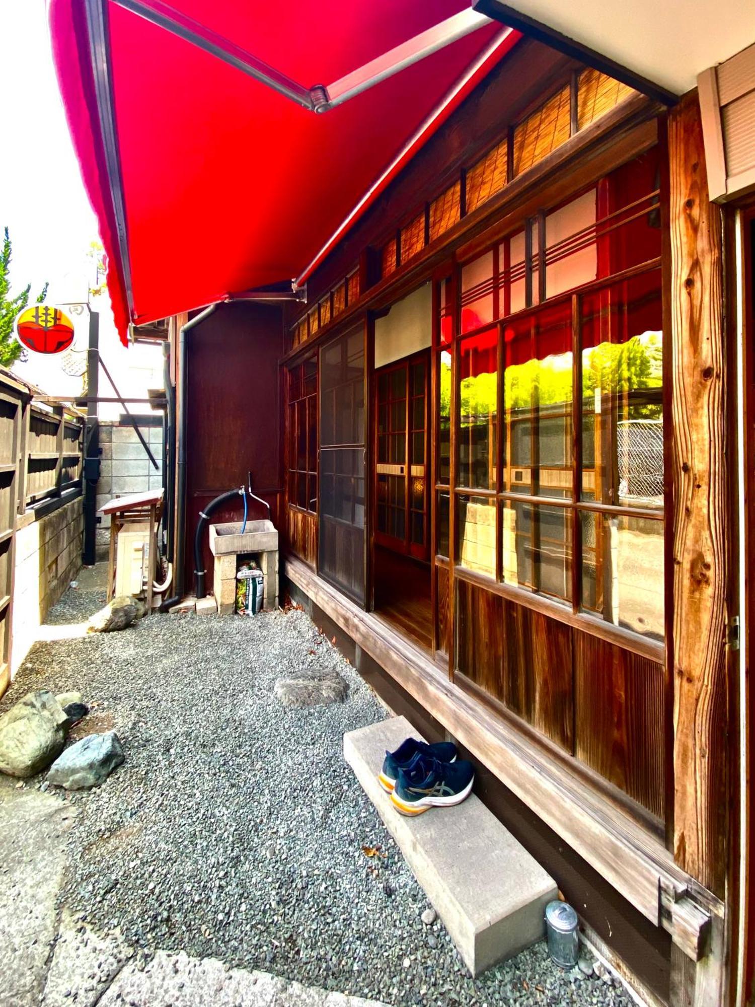 Okiya Guest House & Tapas Bar Kiryu Екстер'єр фото